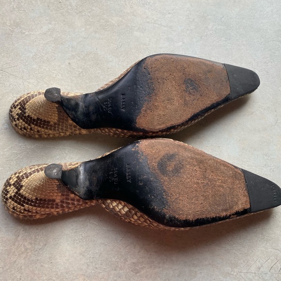 Bally Women's Tan and Brown Snakeskin Mules Vintage - Picture 6 of 7